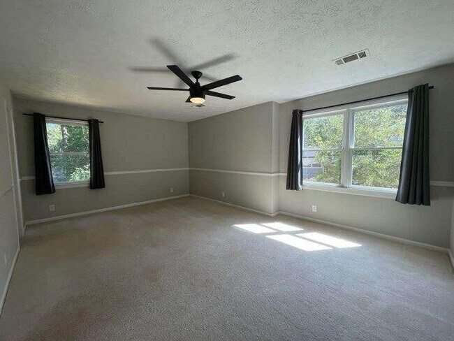 Building Photo - 759 Brownlee Ln