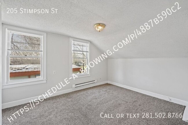 Building Photo - 205 Stimpson St