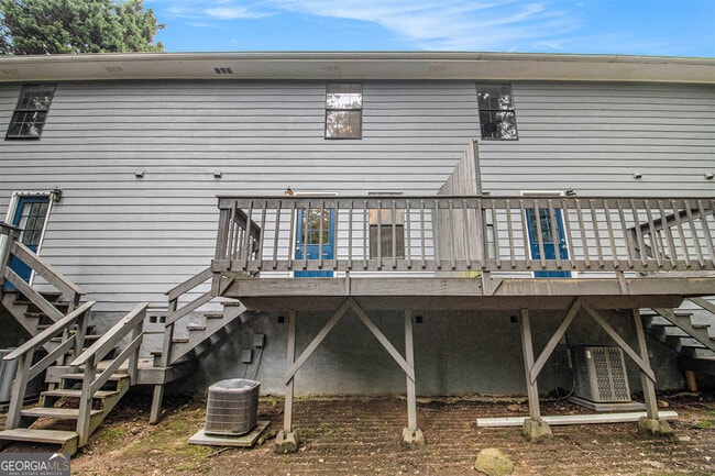 Building Photo - 3235 Highpoint Ct