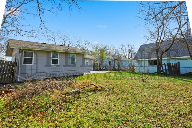 Building Photo - 6651 N Scottsville St