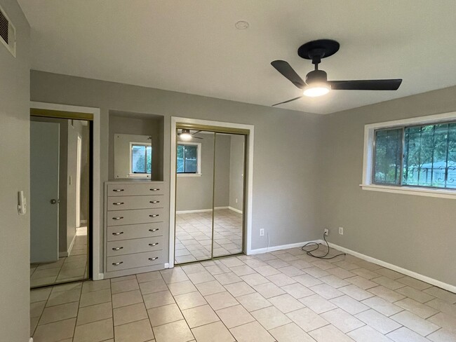 Building Photo - NICE HOME IN NORTH HIGHLANDS SUBDIVISION