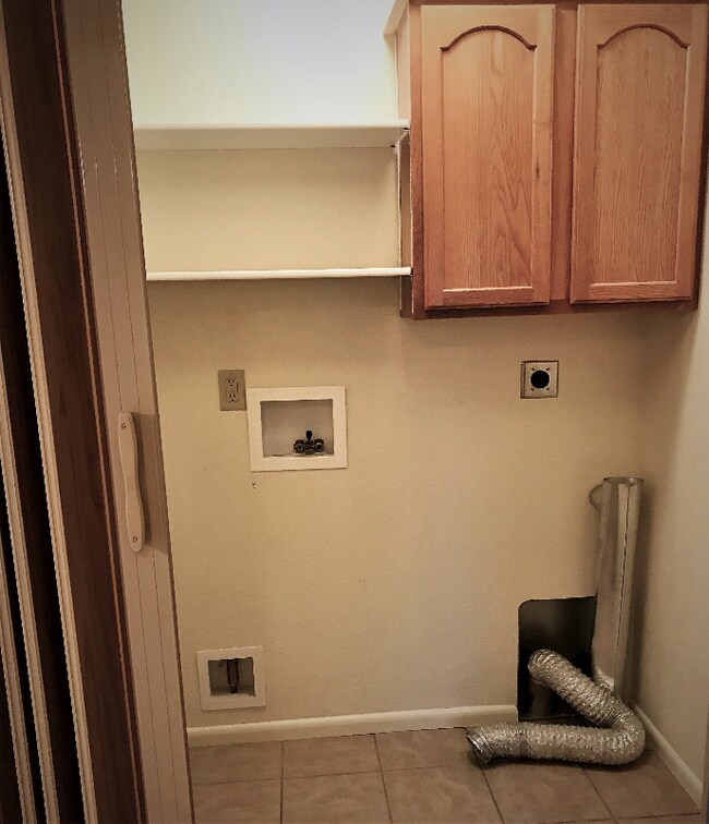 Building Photo - 1319 Walnut St