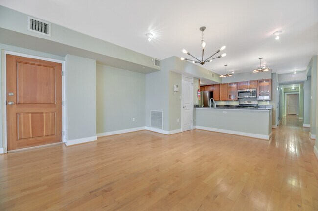 Building Photo - 1425 Rhode Island Ave NW