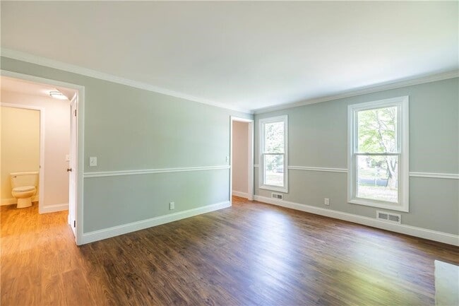 Building Photo - 104 Tumbleweed Dr