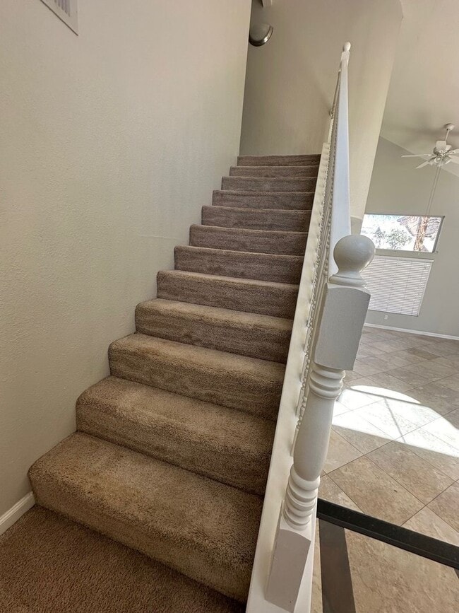 Building Photo - Beautiful 3 Bedroom 2 1/2 Bathrooms 2 Story House! Property Wont Last Long!