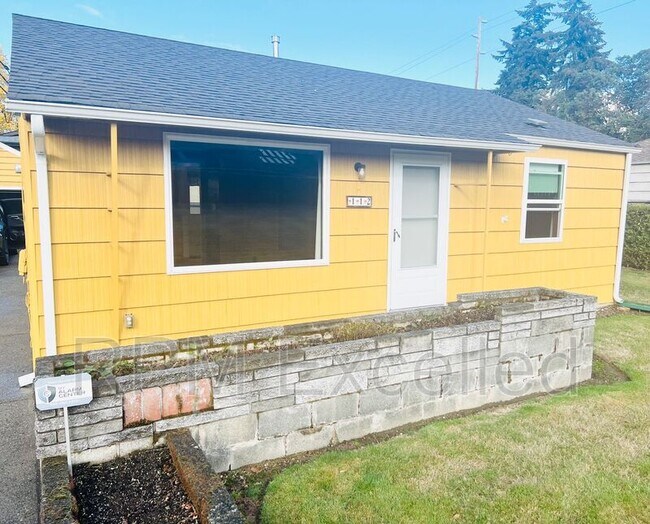 Building Photo - 112 SW 185th St