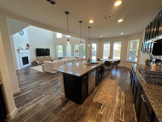 Building Photo - 5109 Rosewood Ln