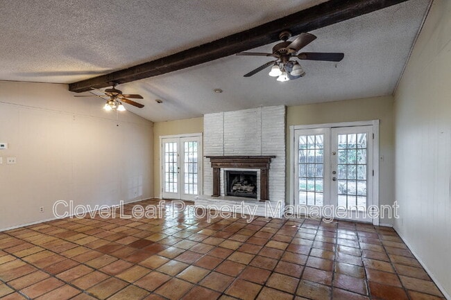 Building Photo - 13006 El Marro St