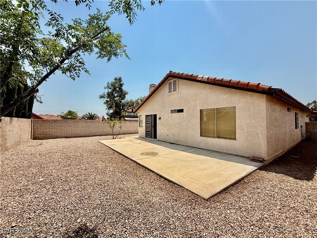 Building Photo - 4600 Ermine Ct