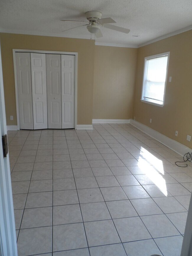 Building Photo - 2950 Norvell Ct