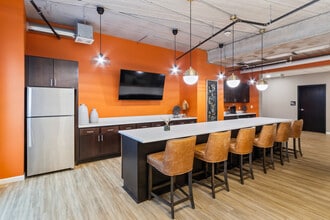 Building Photo - 8041 W Bluemound Rd