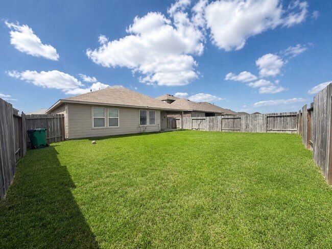 Building Photo - 21518 Corsica Cv Ct