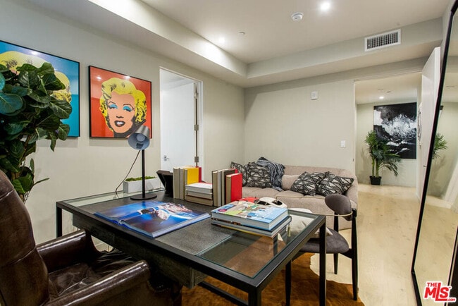 Building Photo - 1621 Malcolm Ave