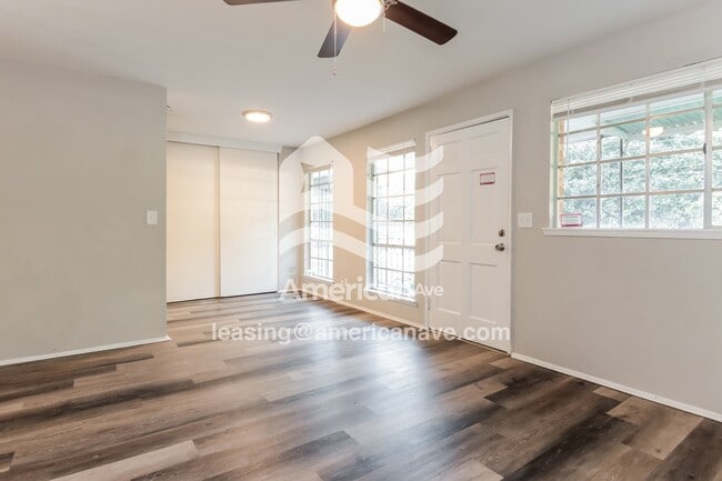 Building Photo - 3110 Urban Ave