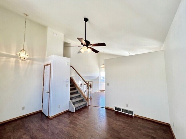 Building Photo - 4 Bedroom Home in Pronghorn Glen with Mountain Views