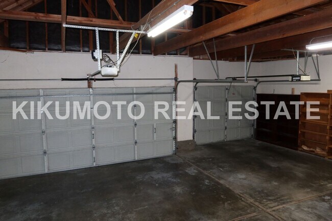 Building Photo - Riverlake 4 bedroom, 3 bath, 3 car home