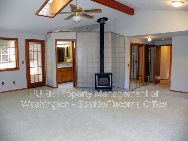 Building Photo - 8313 71st St NW