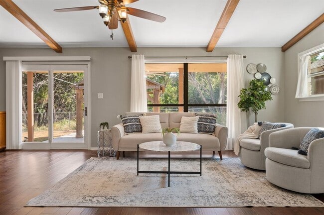 Building Photo - 20807 Boggy Ford Rd