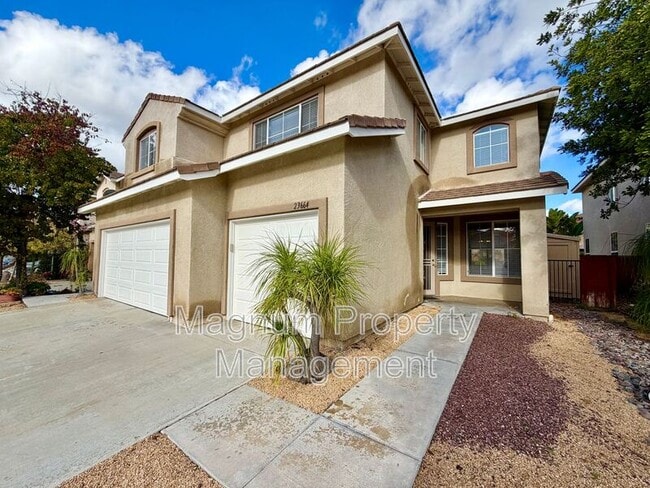 Building Photo - 23664 Groveland Pl