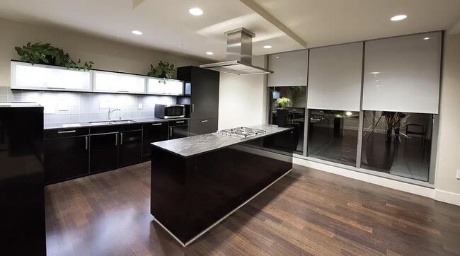 Building Photo - 88 E San Fernando St