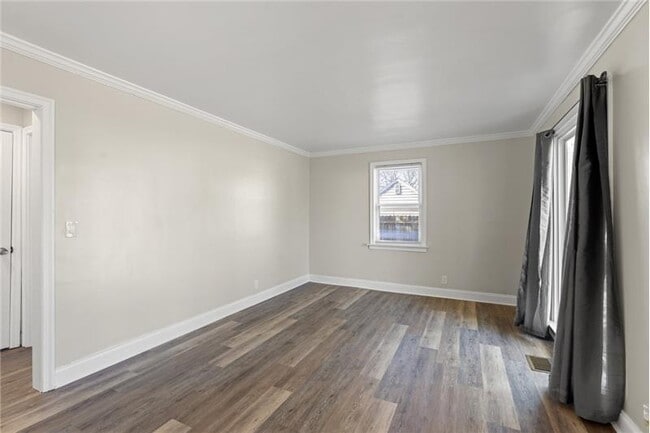 Building Photo - 1211 Thompson Pl