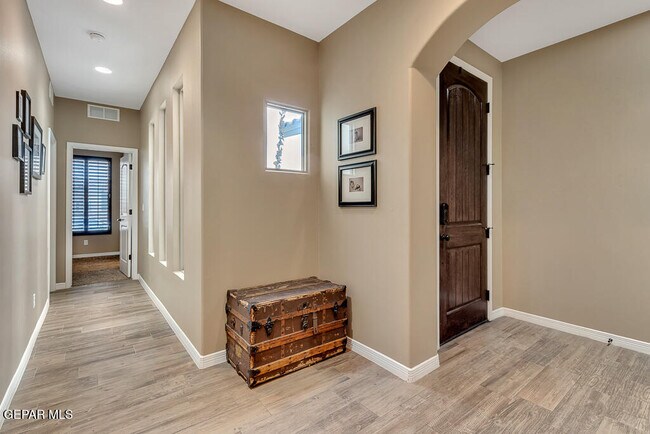 Building Photo - 12165 Dome Ct