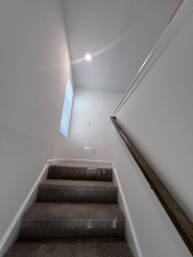 Building Photo - 6092 Knickerbocker Street