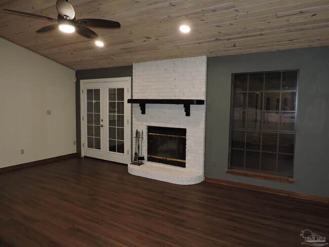 Building Photo - 3223 Windmill Cir