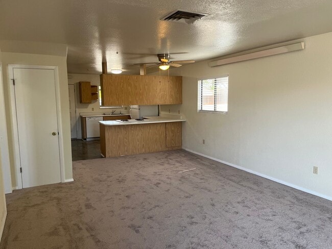 Building Photo - 7665 Spouse Dr