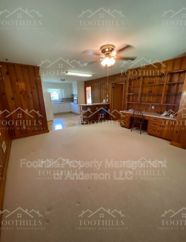Building Photo - 1221 Melton Rd
