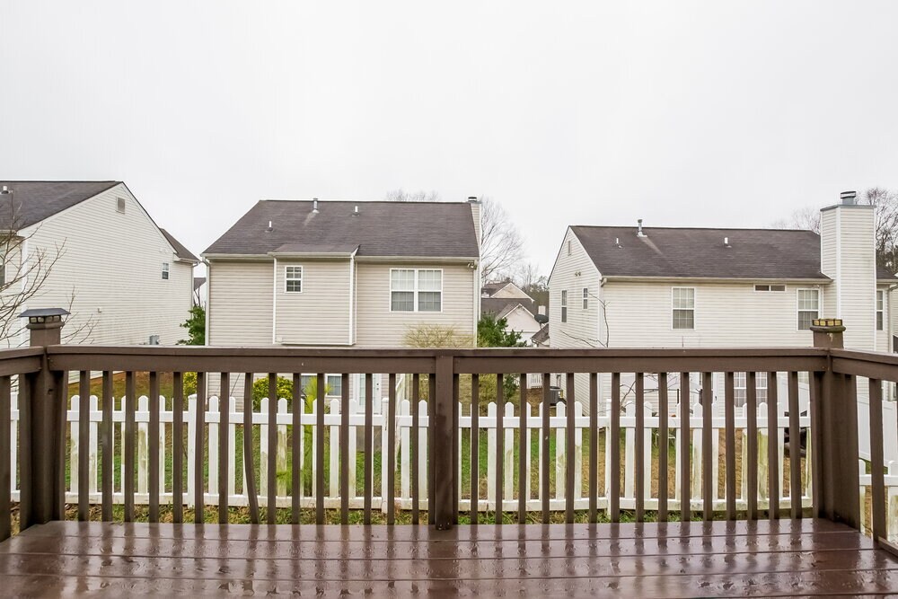 Building Photo - 200 Greystone Cir