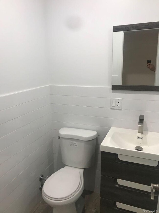 Building Photo - 16 Park St