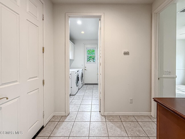 Building Photo - 780 Paseo De Leon