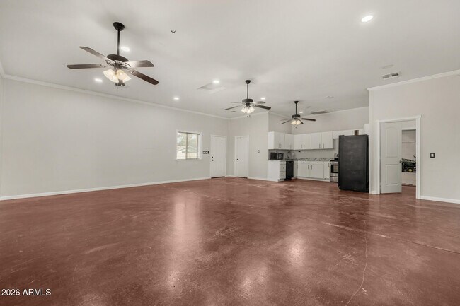 Building Photo - 2266 E Willis Rd