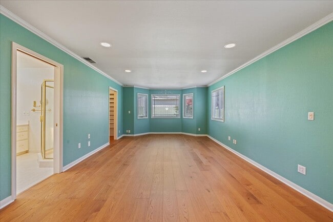 Building Photo - 833 Ocean View Ave