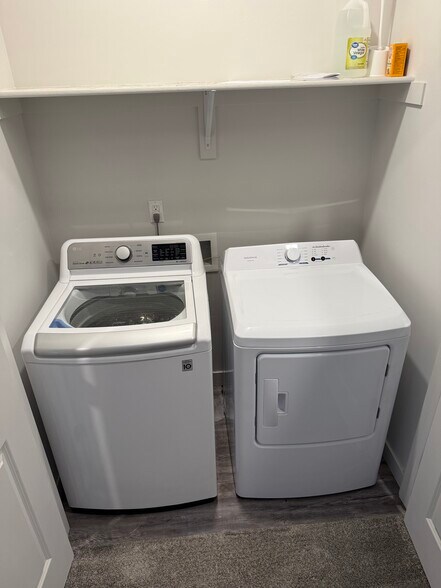 Laundry - 1026 Lapis Fields Way