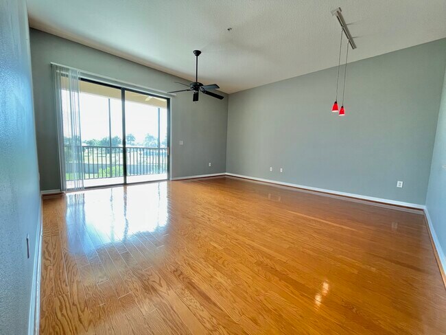 Building Photo - 7230 Hamilton Rd