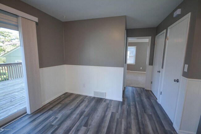 Building Photo - Cape Cod style home - completely updated t...
