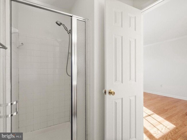 Building Photo - 15278 Cloverdale Rd