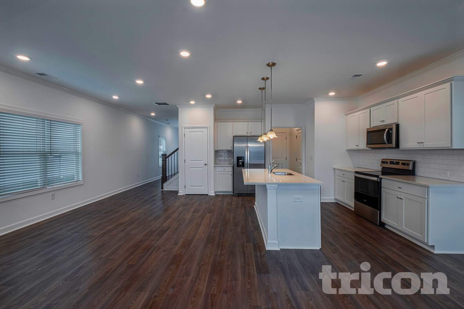 Building Photo - 132 E Rdg Wy