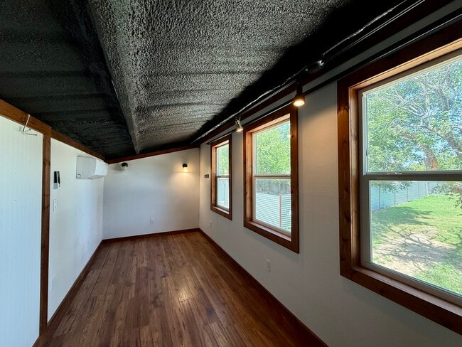 Building Photo - 155 Fawn Cir