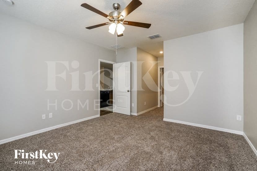 Building Photo - 16736 Citrus Pkwy