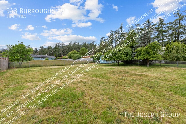 Building Photo - 943 Burroughs Ave