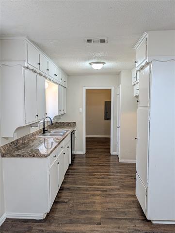 Building Photo - 3732 Falcon Dr