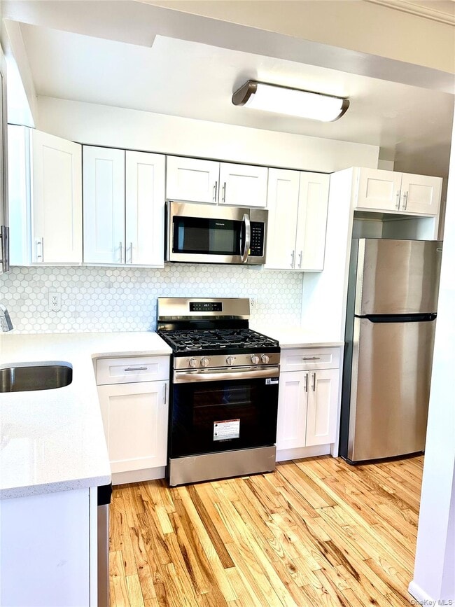 Building Photo - 495 Kimball Ave