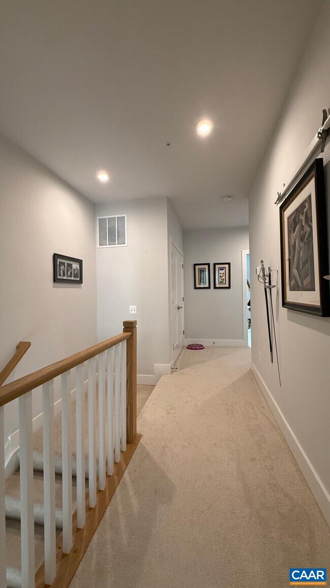Building Photo - 676 Noush Ct