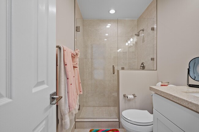 Building Photo - 13324 Bedford Mews Ct