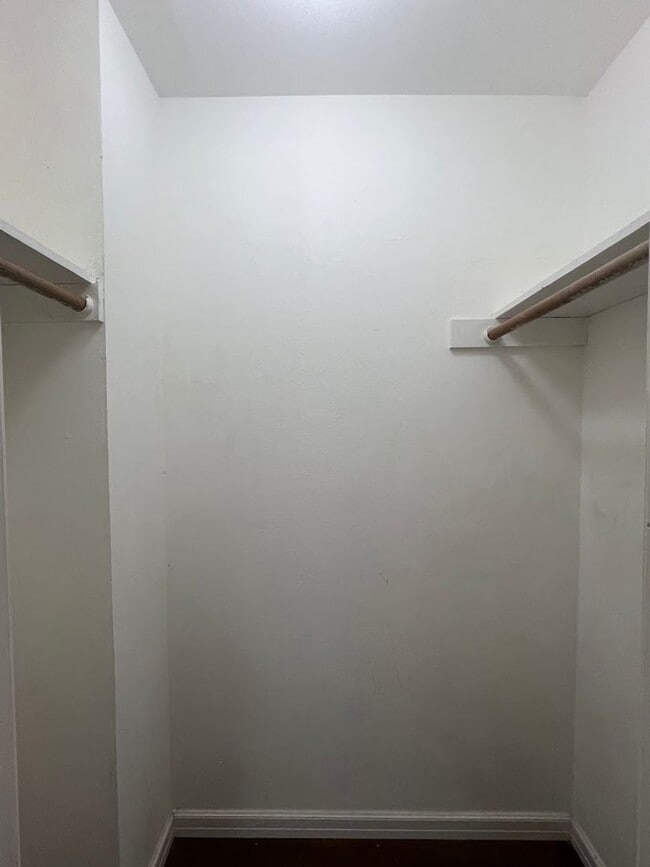 Building Photo - ORANGE TREE - WEST CAMPUS - AUGUST 2026 MOVE IN