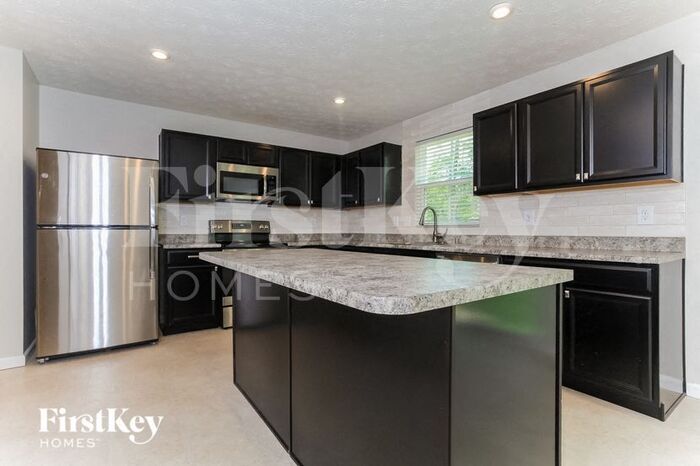 Building Photo - 1500 Winwood Dr