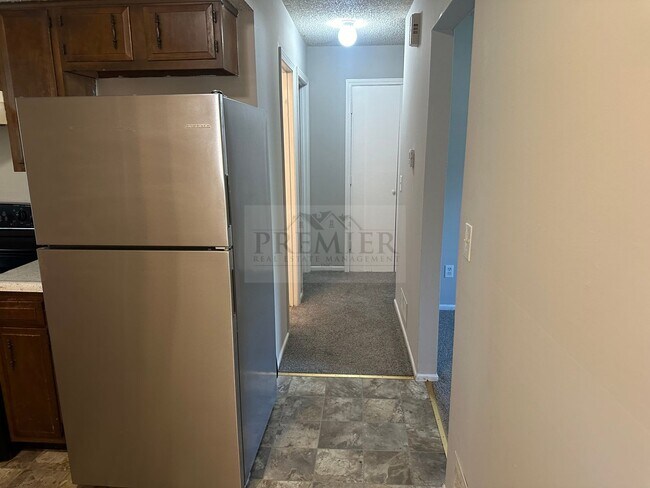 Building Photo - 240 W Kump Ave